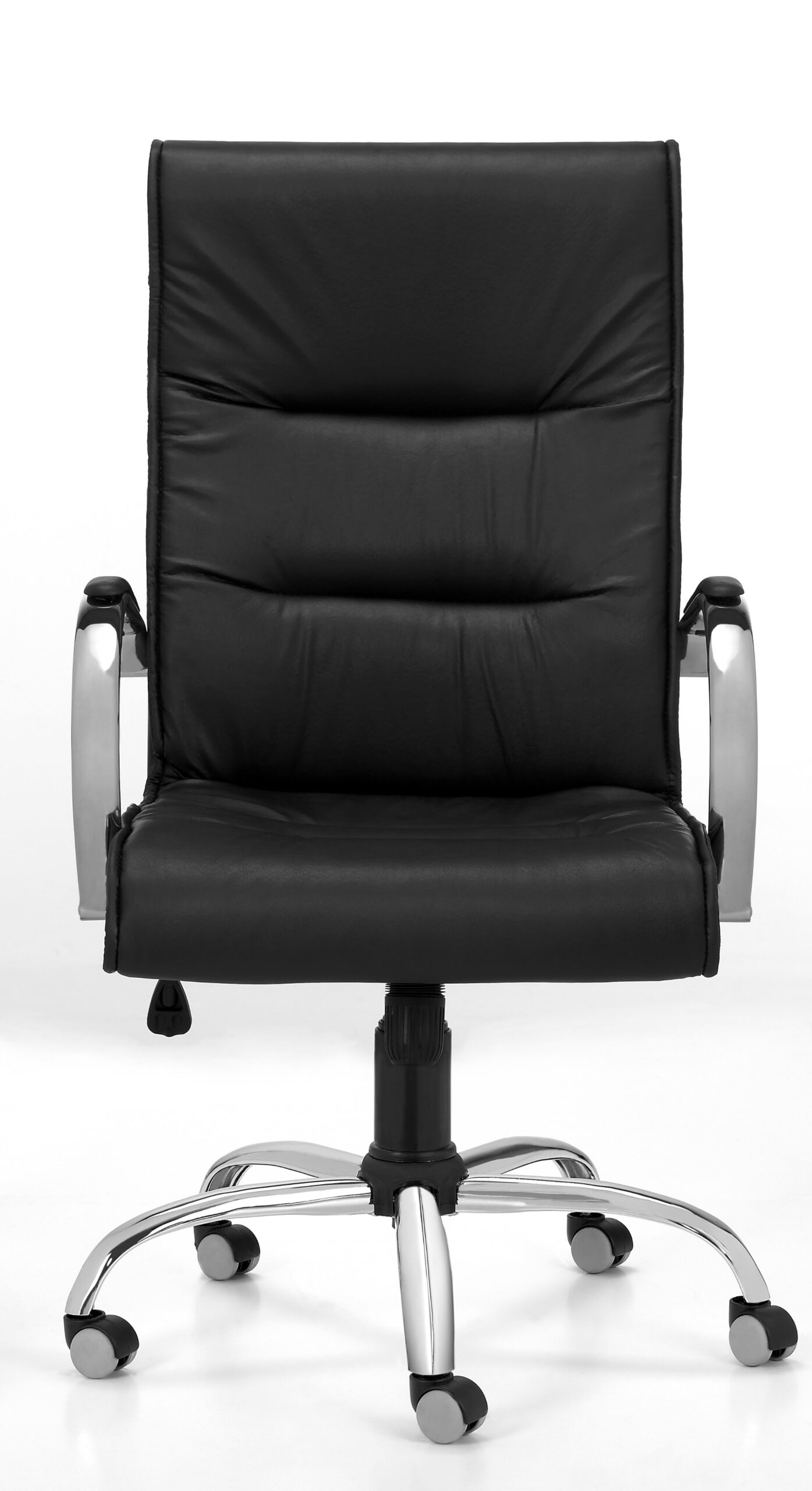Sillón ejecutivo Trento de respaldo alto y base cromada